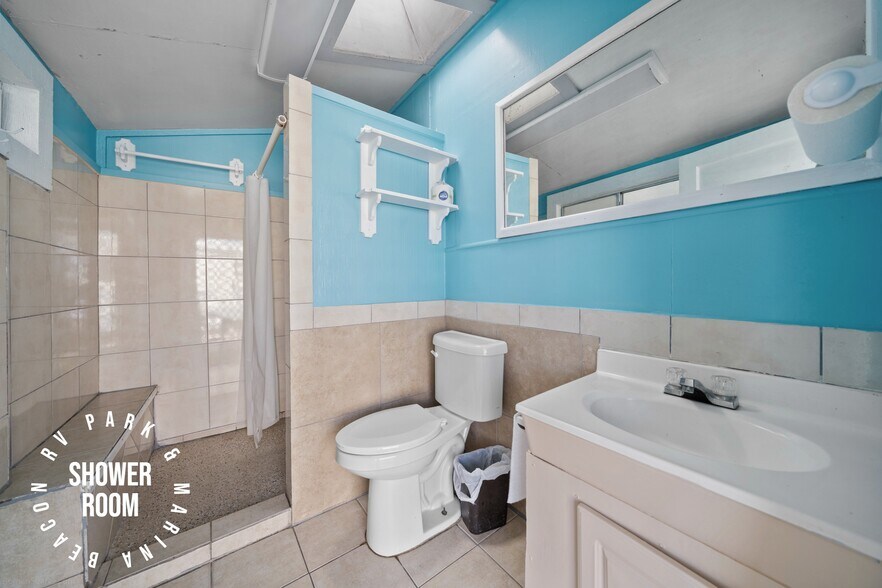 More Photos Of 301 S Fulton Beach, Rockport Trailer Camper Park For Sale