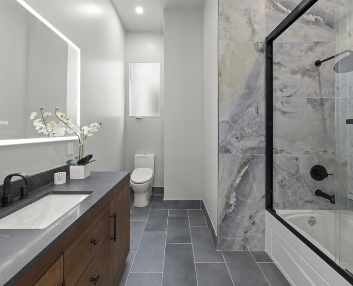 More Photos Of 1431 Grant Ave, San Francisco Multifamily For Sale