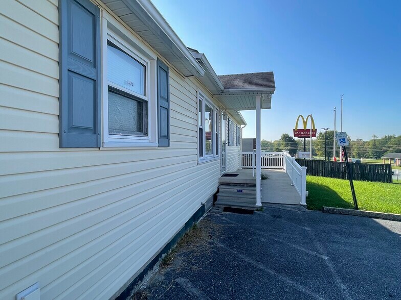 More Photos Of 14 S Mill St, Clear Spring Medical For Sale