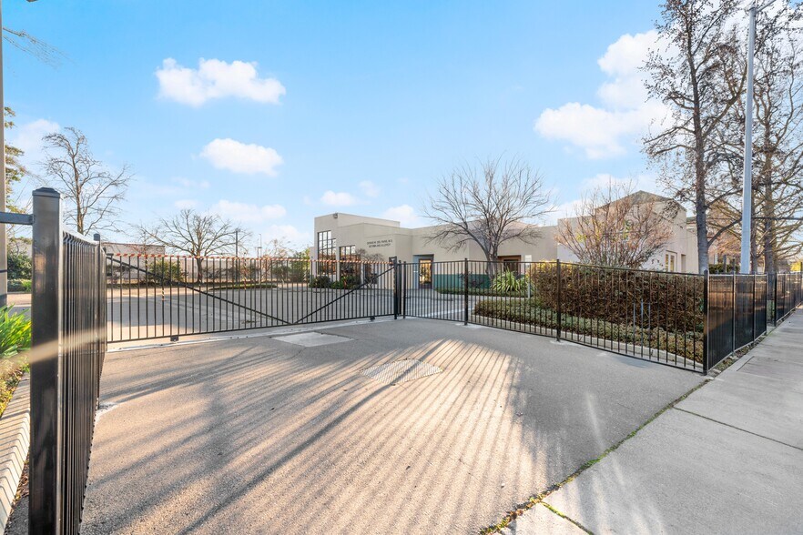 More Photos Of 5309 Carrington Cir, Stockton Healthcare For Sale