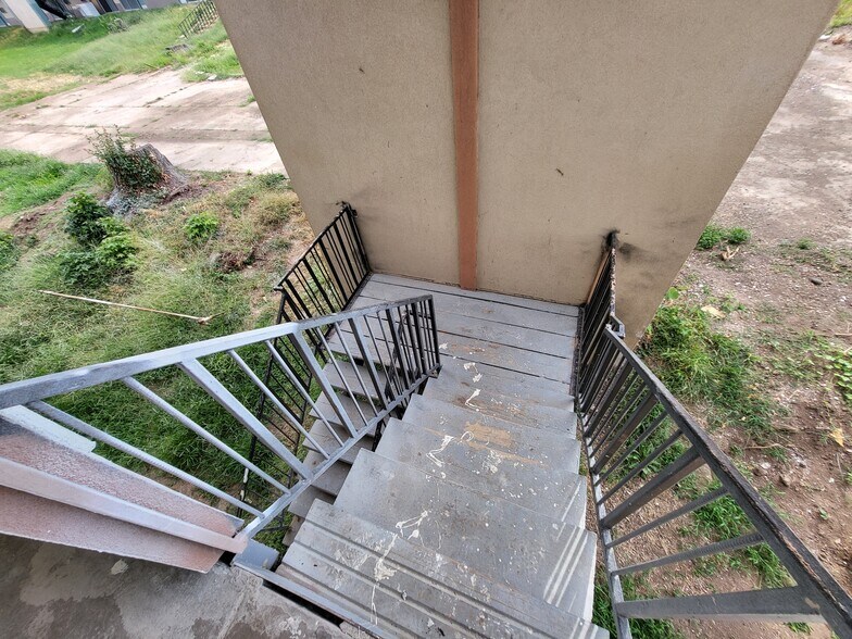 More Photos Of 7350 N Hanley Rd, Hazelwood Hotel For Sale