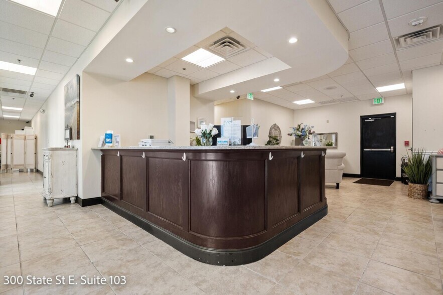 More Photos Of 300 State St E, Oldsmar Office For Lease