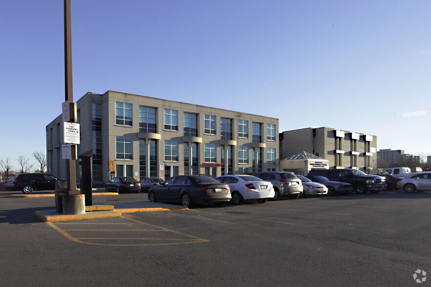 Primary Photo Of 40 Finchgate Blvd, Brampton Medical For Lease