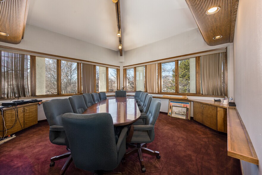 More Photos Of 1695 Meadow Wood Ln, Reno Office For Lease