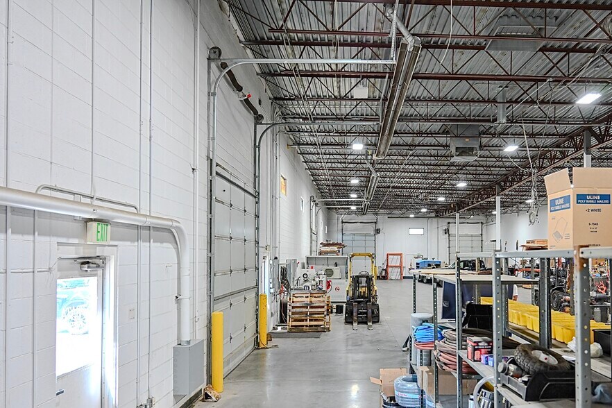 More Photos Of 480 S Geneva Rd, Vineyard Industrial For Lease
