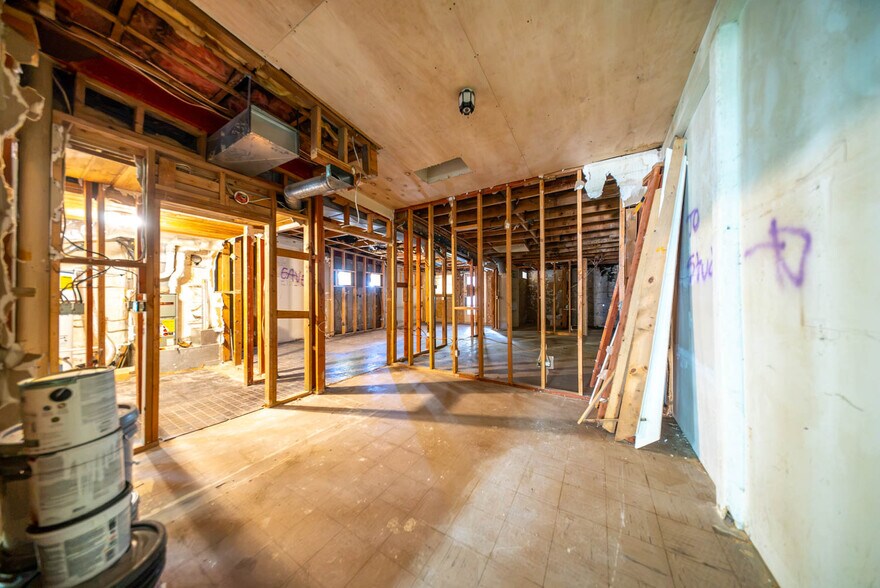 More Photos Of 113 E Main St, Willow Springs Storefront For Sale