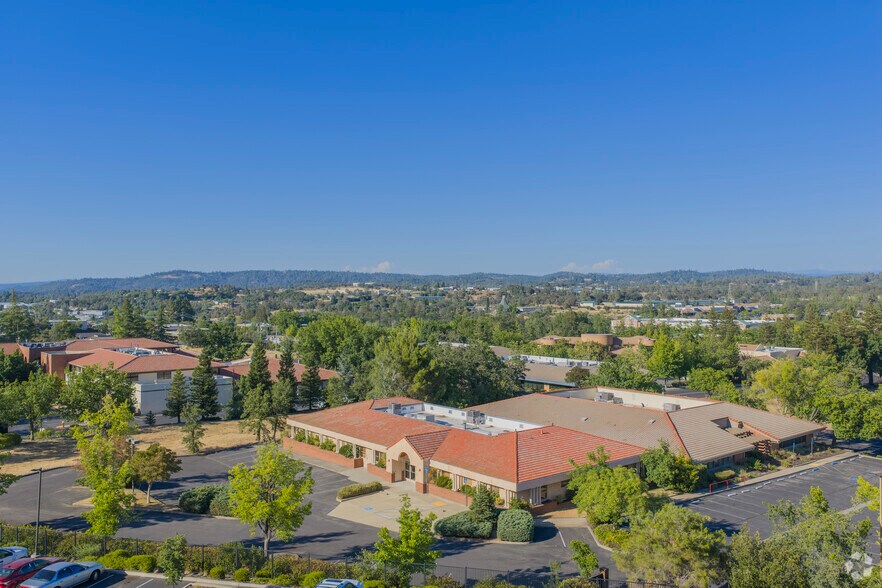 More Photos Of 3111 Professional Dr, Auburn Medical For Sale
