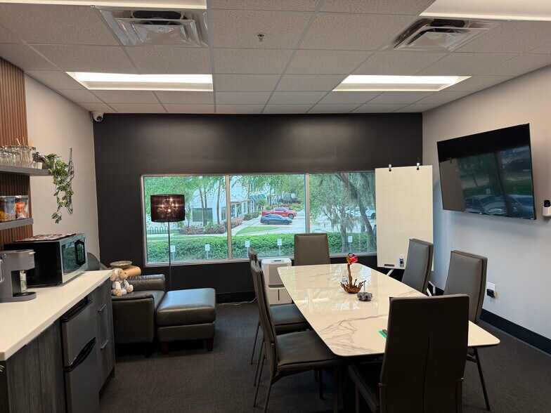More Photos Of 6457 Hazeltine National Dr, Orlando Warehouse For Sale