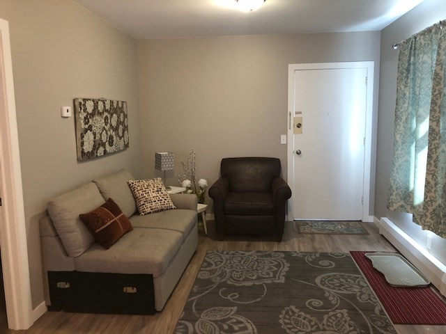 More Photos Of 314 4th St, Riverdale Hotel For Sale