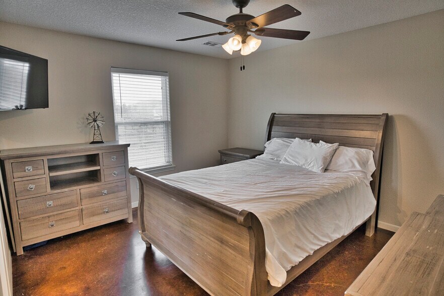 More Photos Of 3559 FM 521 Rd, Brazoria Specialty For Sale