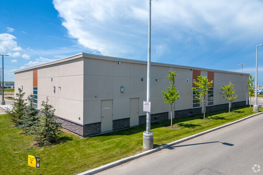 More Photos Of 3760 104 Av NE, Calgary Storefront Retail Office For Sale