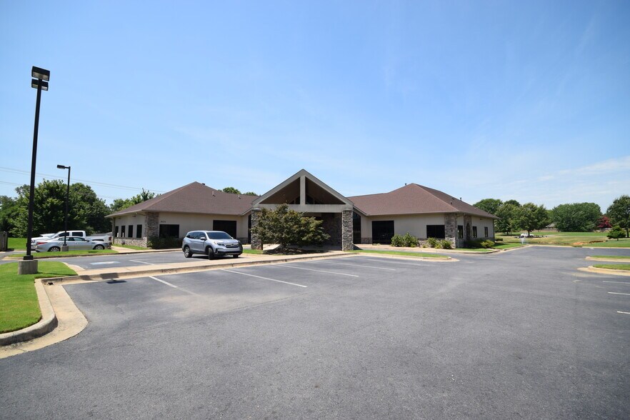 Primary Photo Of 3025 Fountain Dr, Conway Medical For Lease