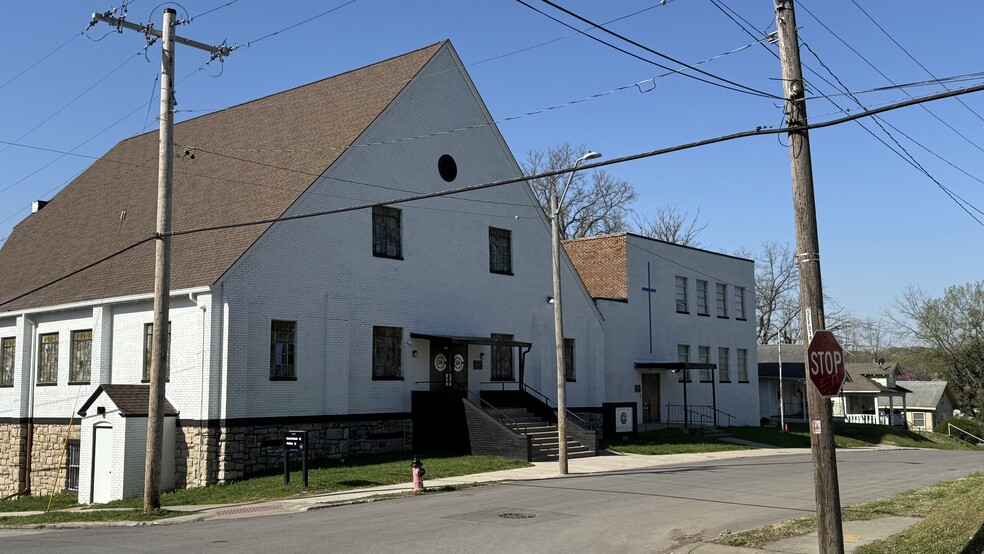 More Photos Of 5445 E 29th St, Kansas City Religious Facility For Sale