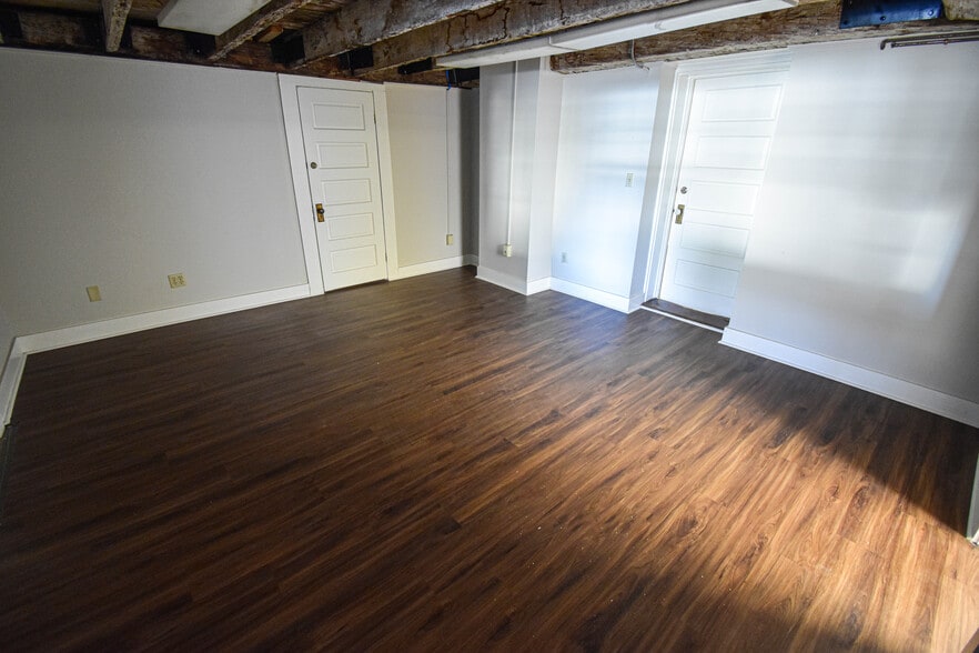 More Photos Of 2606 8th St, Tuscaloosa Office Residential For Sale