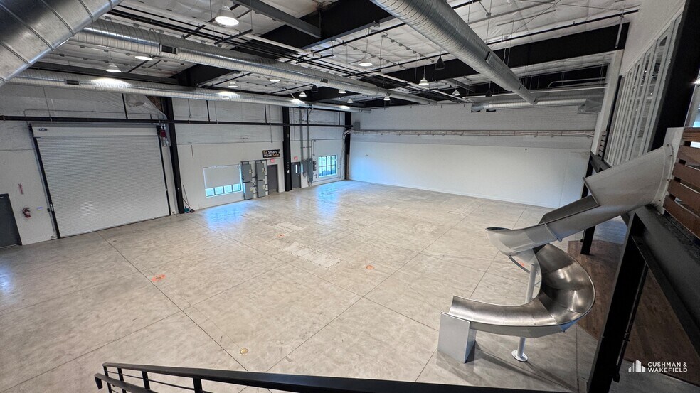 More Photos Of 5000 Goodman St, Timnath Showroom For Sale