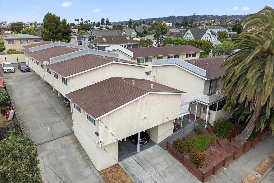 More Photos Of 2125 10th Ave, Oakland Apartments For Sale