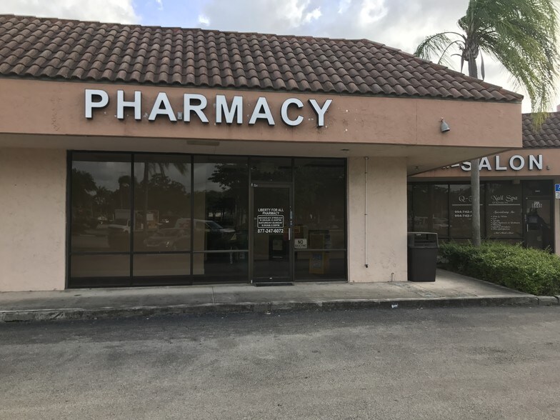 More Photos Of 8424-8458 W Oakland Park Blvd, Sunrise Freestanding For Lease