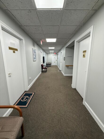 More Photos Of 76 Summer St, Fitchburg Office For Sale