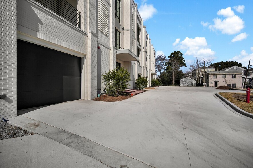 More Photos Of Habersham and 37th Street, Savannah Apartments For Lease