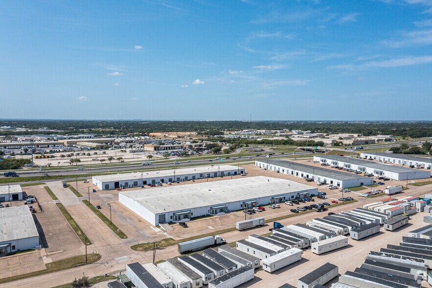 More Photos Of 5029-5047 Martin Luther King Fwy, Fort Worth Unknown For Lease