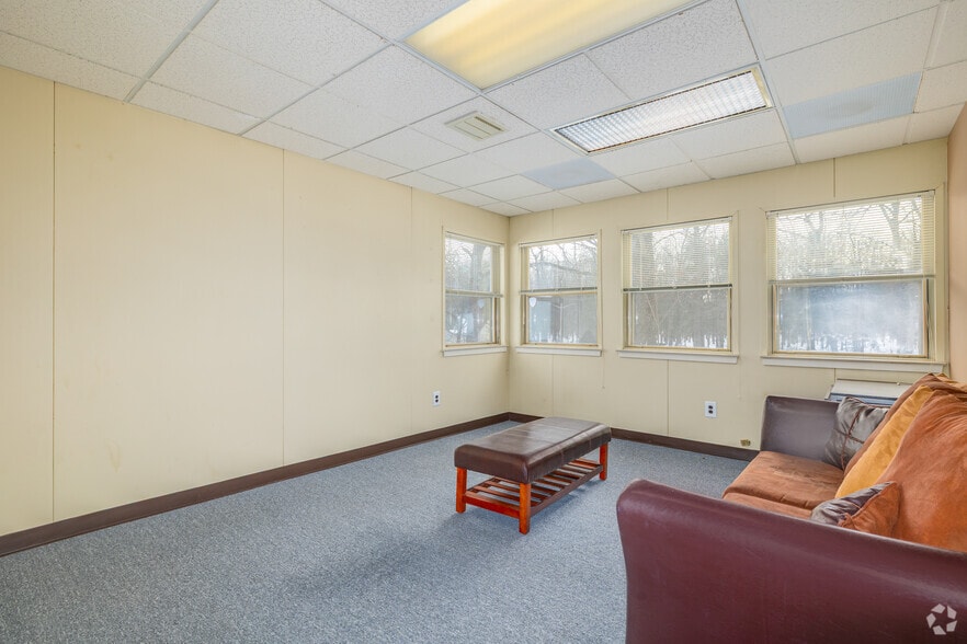 More Photos Of 100-1000 Birchfield Dr, Mount, Mount Laurel Unknown For Lease