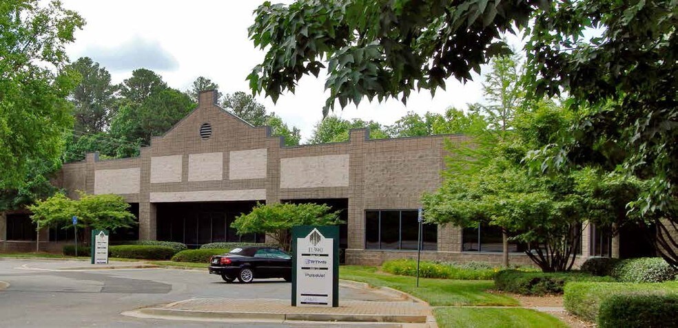 More Photos Of 1100 Northmeadow Pky, Roswell Unknown For Lease
