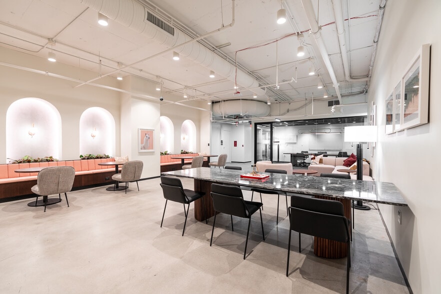 More Photos Of 150 Fayetteville St, Raleigh Office For Lease