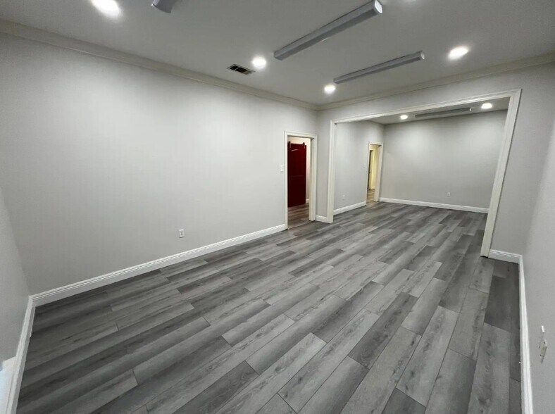 More Photos Of 6555 Perkins Rd, Baton Rouge Office For Lease
