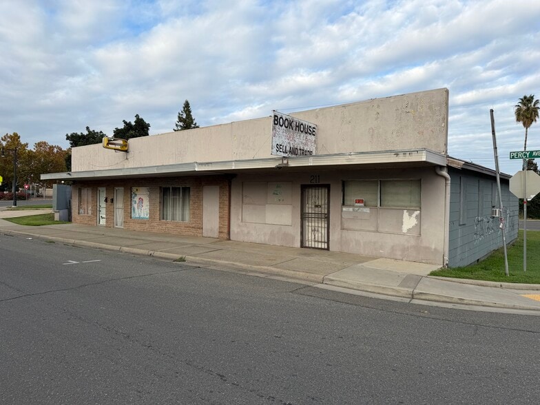 Primary Photo Of 217 Percy Ave, Yuba City Storefront For Sale