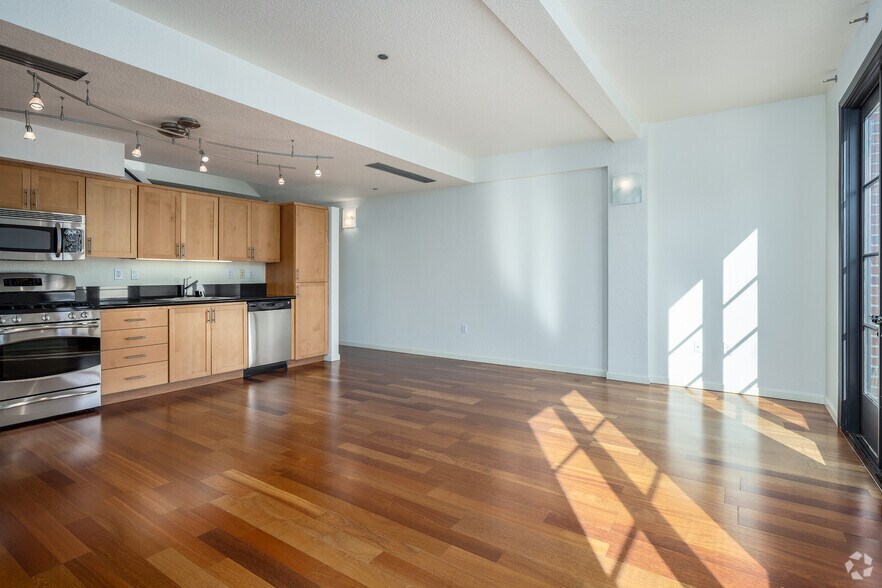 More Photos Of 1024 2nd St, Sacramento Apartments For Sale