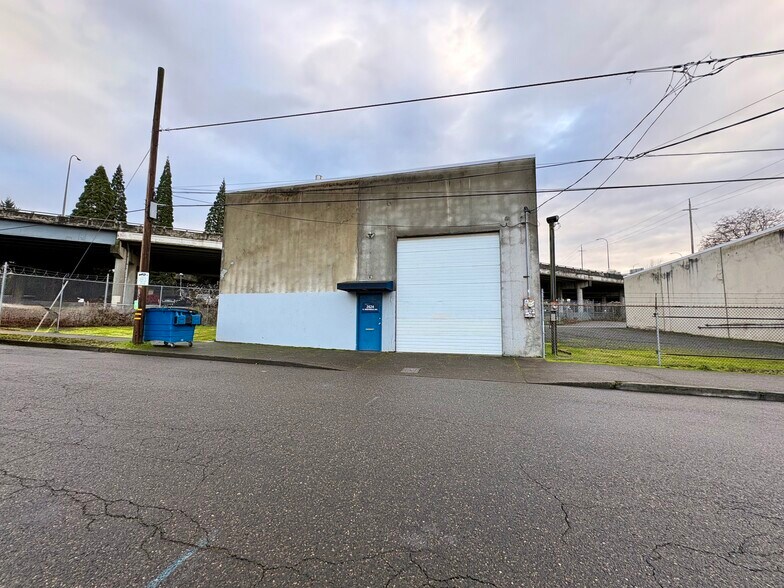 Primary Photo Of 2624 N Borthwick St, Portland Warehouse For Lease