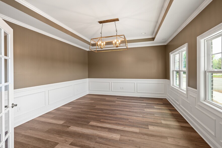 More Photos Of 1060 Garland Dr, Bogart Unknown For Lease