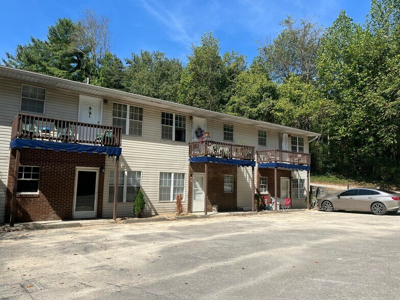 More Photos Of 105 Loveless Ln, Somerset Apartments For Sale