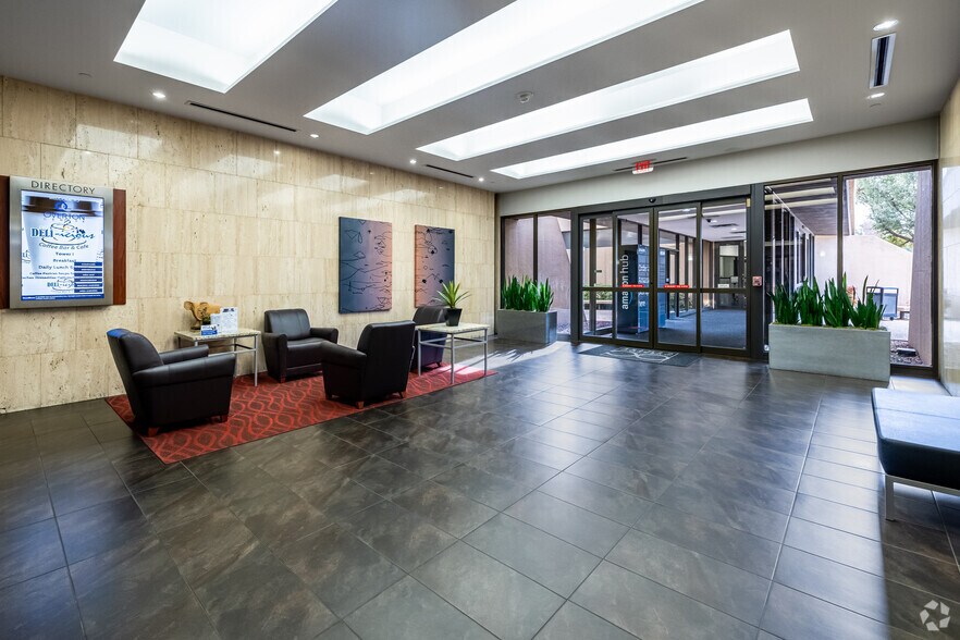 More Photos Of 4150 International Plz, Fort Worth Office For Lease