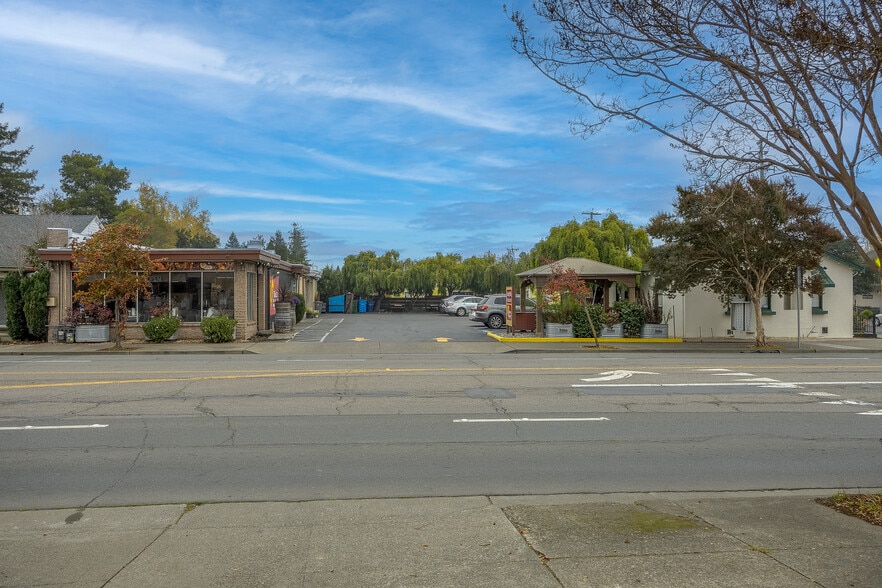 More Photos Of , Petaluma General Retail For Sale