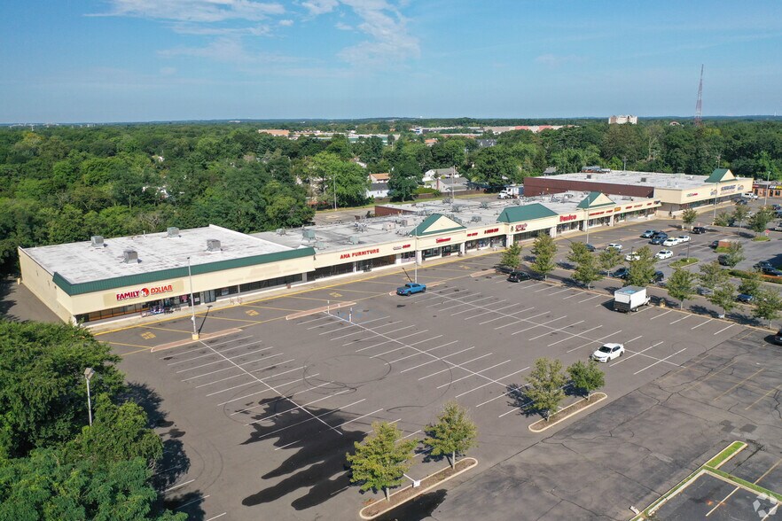More Photos Of 17-126 Wheeler Rd, Central Islip Unknown For Lease