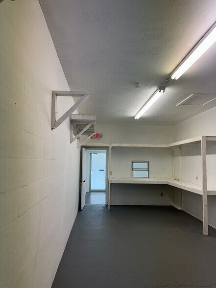 More Photos Of 2220 Hibiscus Dr, Edgewater Office For Lease