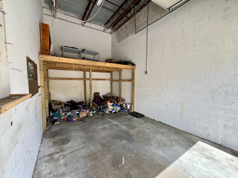 More Photos Of 4101-4119 Bandy Blvd, Fort Pierce Unknown For Lease