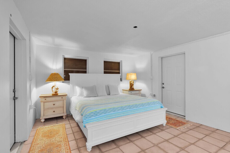 More Photos Of 27001 Overseas Hwy, Cudjoe Key Garden Center For Sale