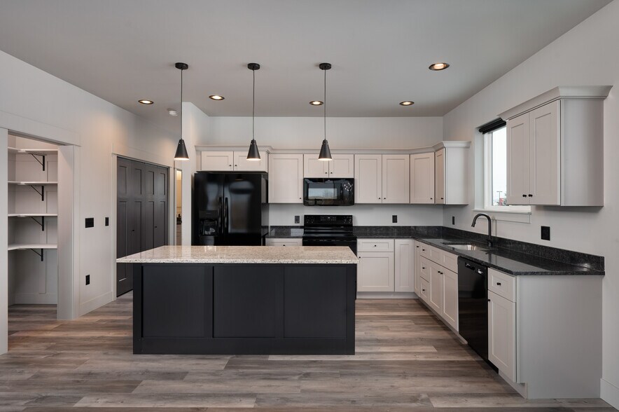 More Photos Of 203 Fletching Way, Belgrade Flex For Sale