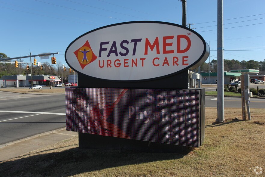 More Photos Of 722-730 S Horner Blvd, Sanford General Retail For Lease