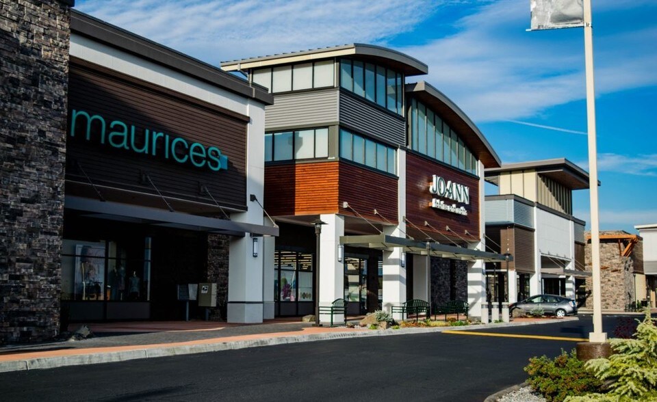 More Photos Of 1260-1410 W 6th St, The Dalles Unknown For Lease