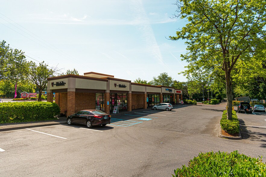 More Photos Of 15003-15121 SE McLoughlin Blvd, Milwaukie Unknown For Lease