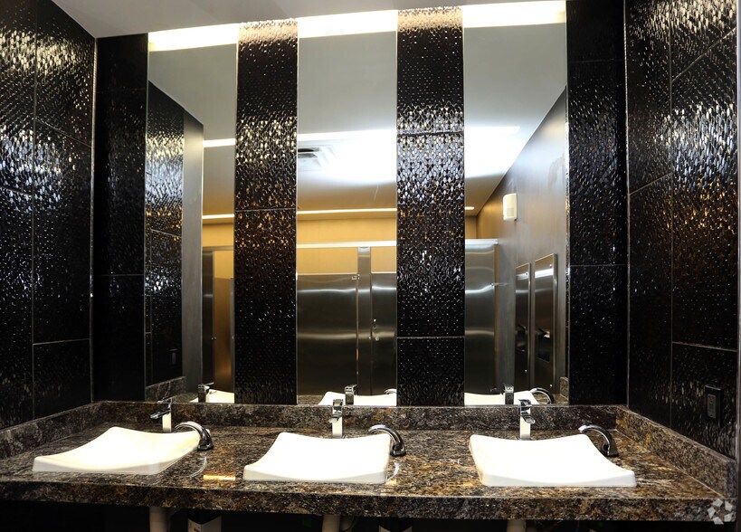 More Photos Of 3310 Dallas Pkwy, Plano Office For Lease