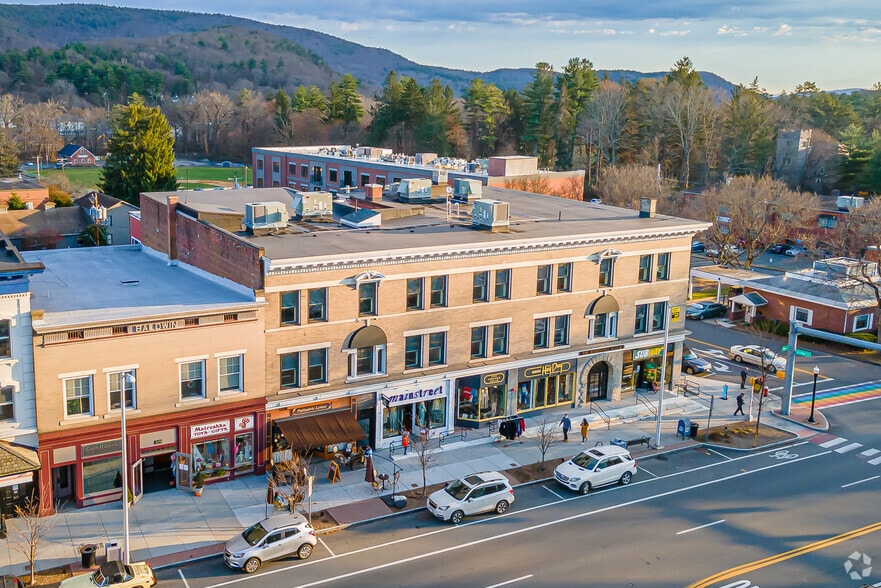 More Photos Of 313-323 Main St, Great Barrington Office For Lease