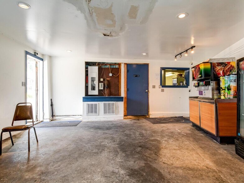 More Photos Of 800 Franklin Ave, Aliquippa Restaurant For Sale