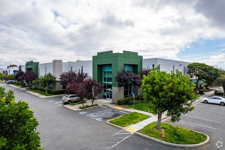 More Photos Of 44235 Nobel Dr, Fremont Warehouse For Lease