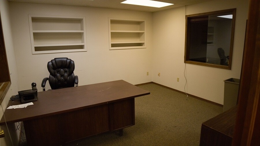 More Photos Of 4310 Oklahoma Ave, Woodward Distribution For Sale