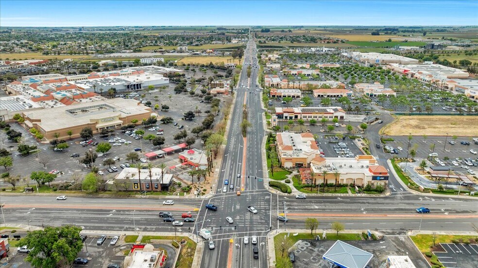 More Photos Of 1697 W Lacey Blvd, Hanford Carwash For Lease