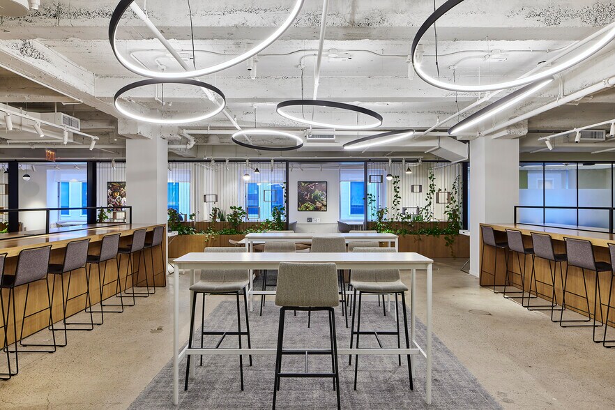More Photos Of 530 Fifth Ave, New York Office For Lease